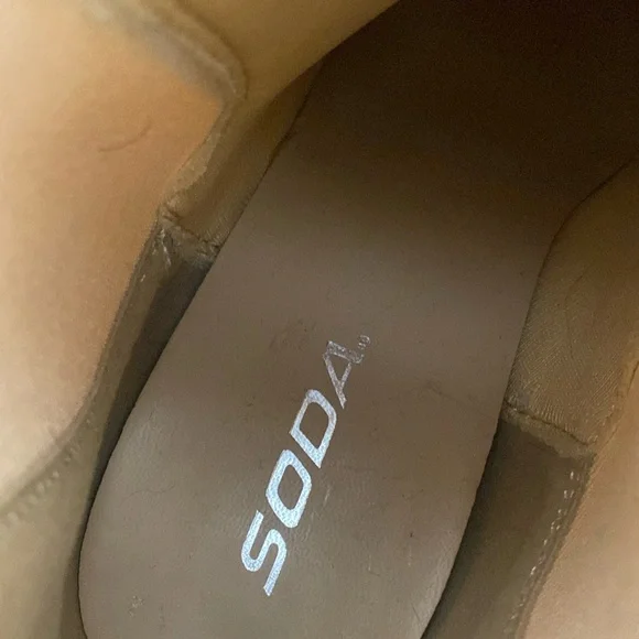 Soda booties solid heel - Picture 8 of 10